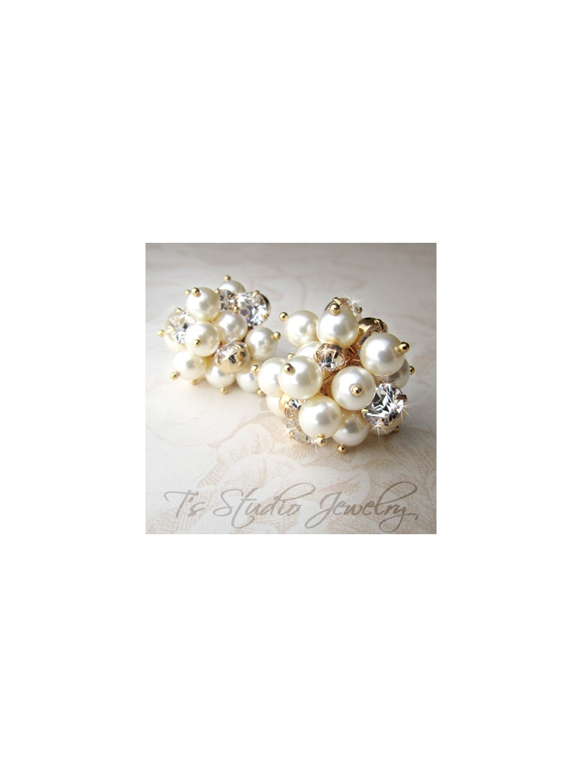 Swarovksi Pearl and Crystal Stud Cluster Bridal or Bridesmaid Earrings