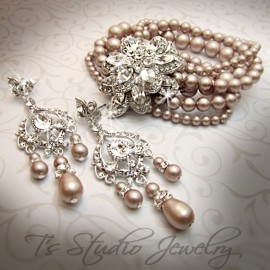 Vintage Theme Pearl Bridal Bracelet & Earrings