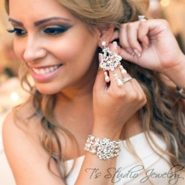 Pearl Bridal Bracelet & Chandelier Earrings Set