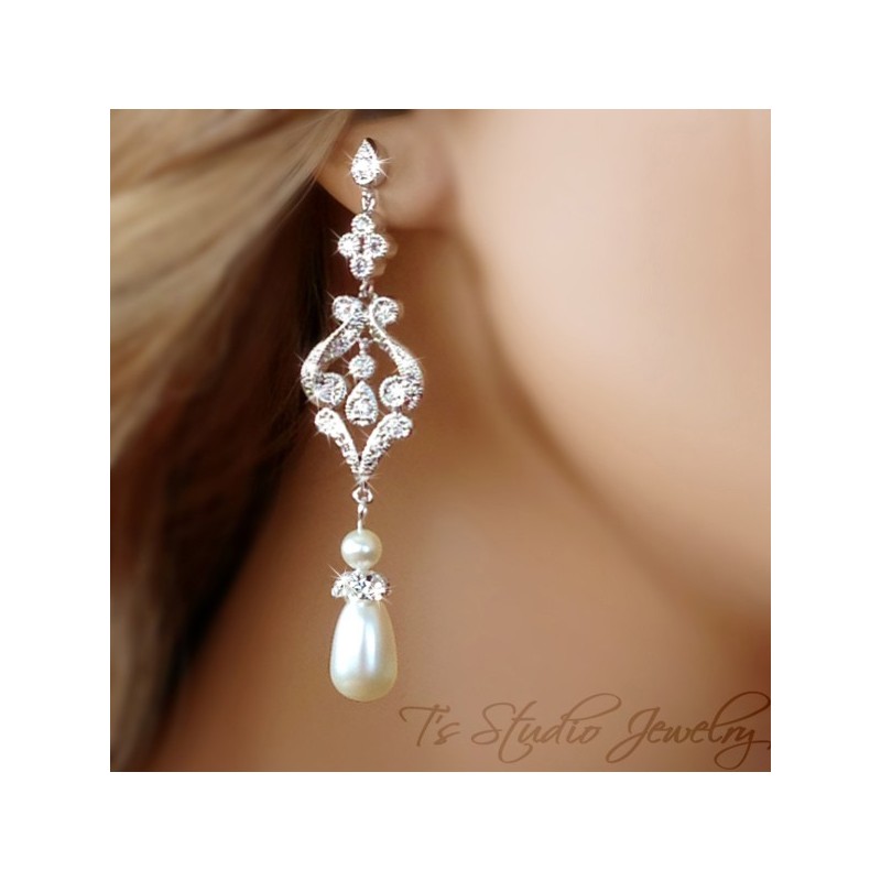 Vintage Style Teardrop Pearl Bridal Chandelier Earrings Vintage Style Teardrop Pearl Bridal Chandelier Earrings