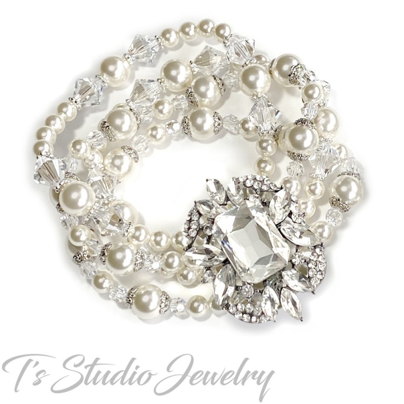 Pearl and Crystal Bridal Bracelet & Earrings Set Pearl and Crystal Bridal Bracelet & Earrings Set