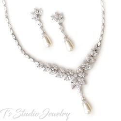 Pearl and Cubic Zirconia Bridal Wedding Necklace Earring Jewelry Set