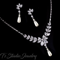 Pearl and Cubic Zirconia Bridal Wedding Necklace Earring Jewelry Set
