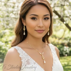 Back drop Pearl and Cubic Zirconia Bridal Wedding Necklace Earring Set